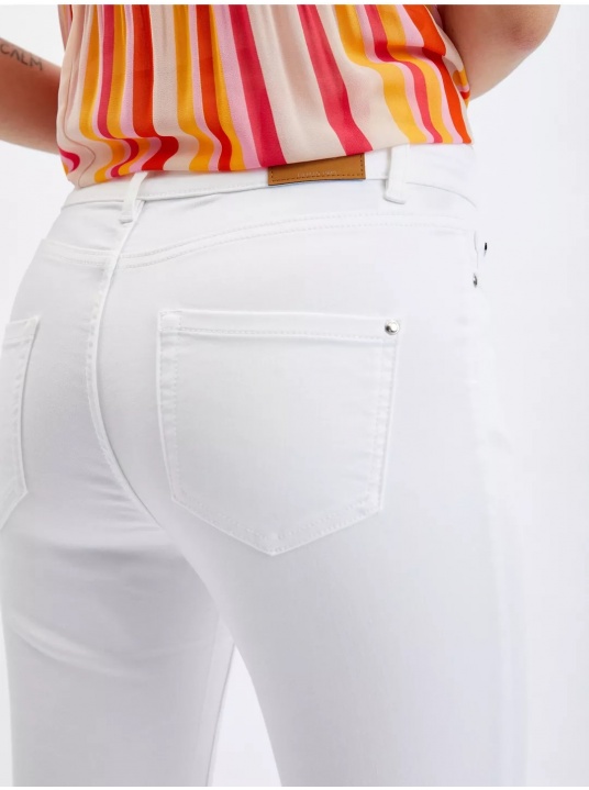 Бели дънки Slim-fit - изглед 3