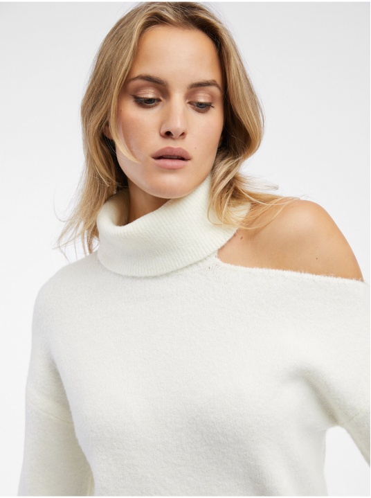 Пуловер с голо рамо - изглед 2