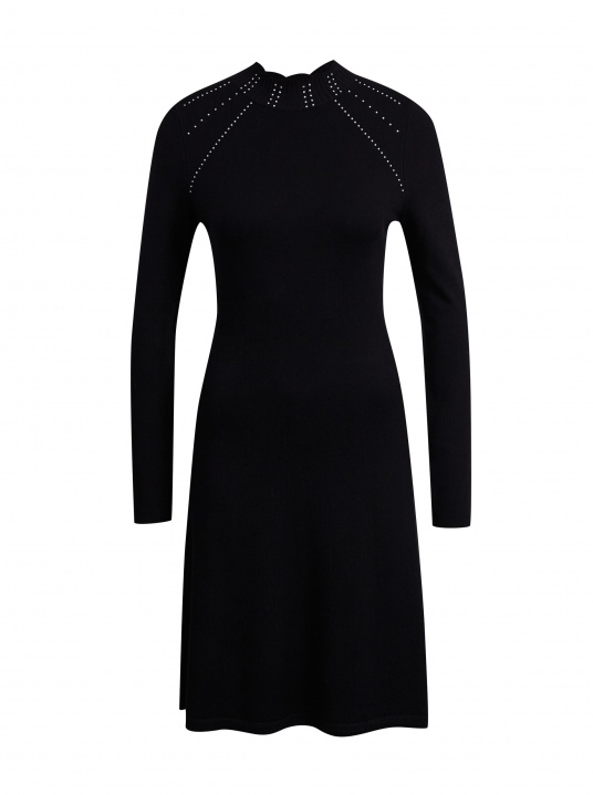 Черна плетена рокля с декорация - изглед 5
