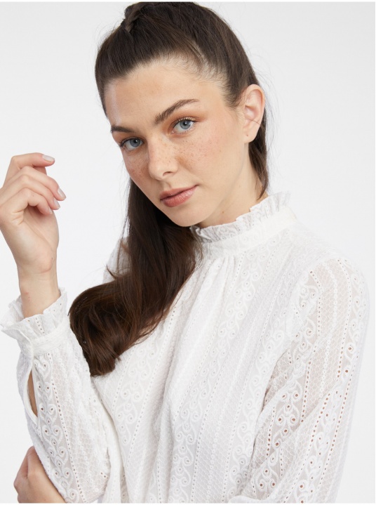 Бяла дантелена блуза - изглед 2