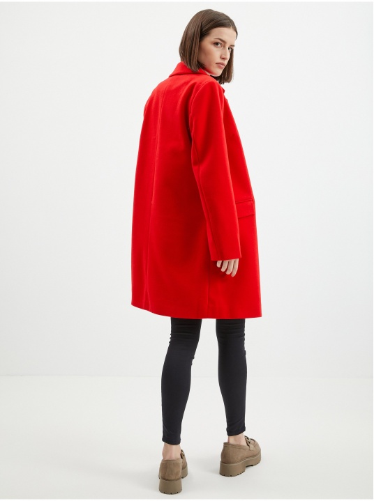 Червено палто - изглед 3