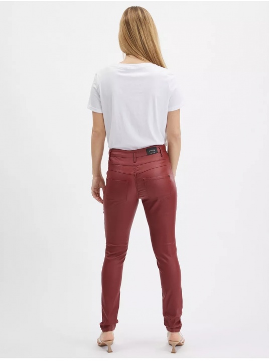 Тесен панталон в цвят бордо - изглед 3